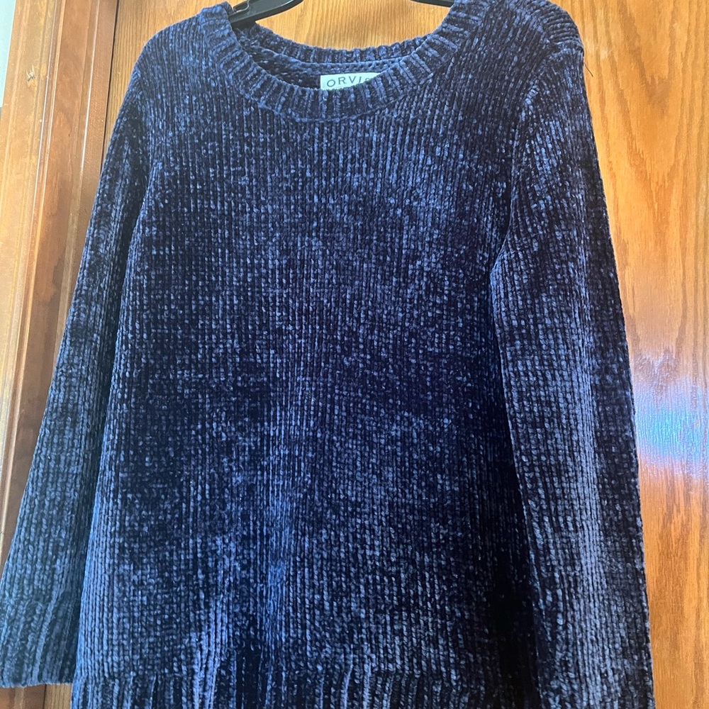 Orvis Blue Crew Neck Sweater with Ribbed Texture